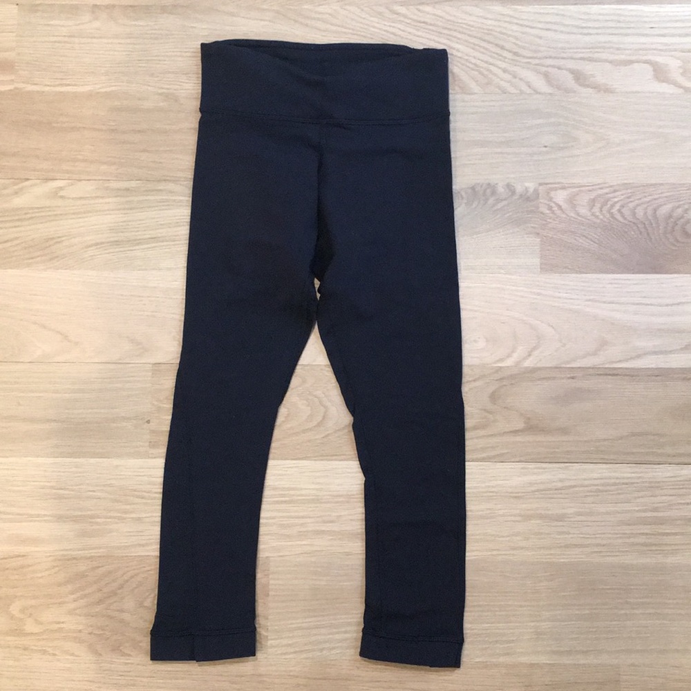 VINTAGE lululemon journey crop